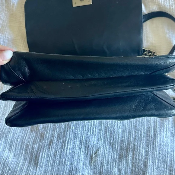 🦄 Rare 🦄 Chanel Boy Flap Bag - Picture 11 of 16